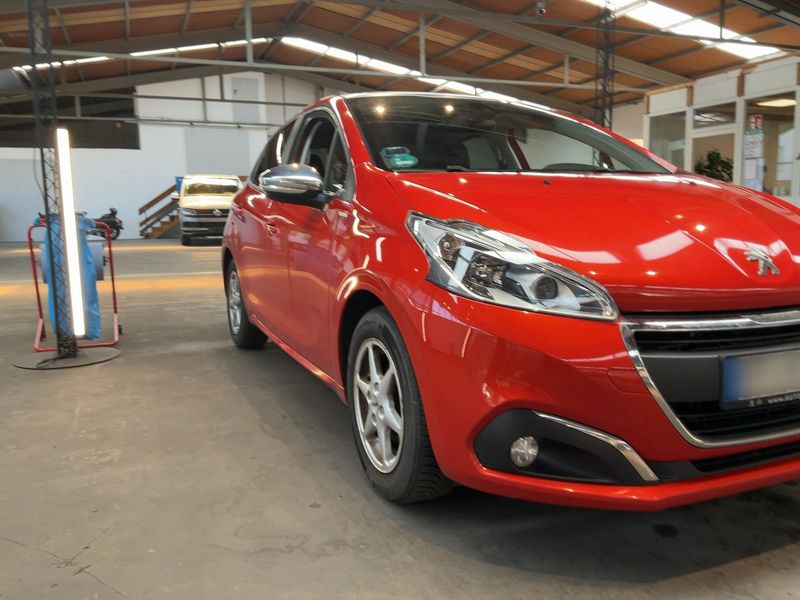 Peugeot 208 1.2 PureTech Style — zdjęcie 8