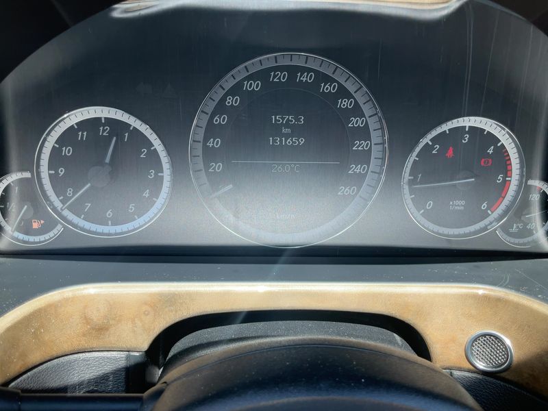 Mercedes-Benz E-Klasse E 250 CDI T BlueEfficiency Elegance — zdjęcie 13