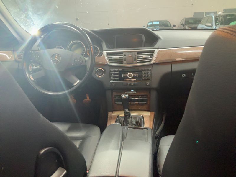 Mercedes-Benz E-Klasse E 250 CDI T BlueEfficiency Elegance — zdjęcie 12