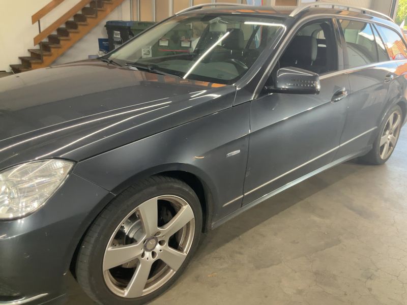 Mercedes-Benz E-Klasse E 250 CDI T BlueEfficiency Elegance — zdjęcie 2