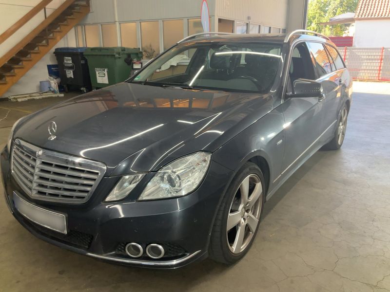 Mercedes-Benz E-Klasse E 250 CDI T BlueEfficiency Elegance