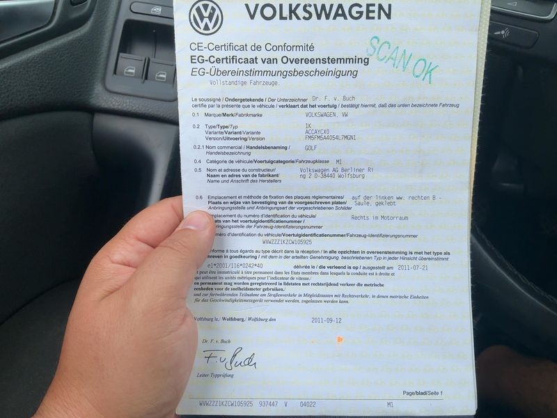 Volkswagen Golf VI 1.6 TDI Trendline BlueMotion Tech — zdjęcie 16
