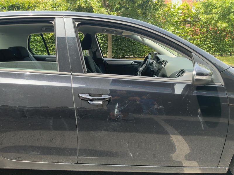 Volkswagen Golf VI 1.6 TDI Trendline BlueMotion Tech — zdjęcie 7