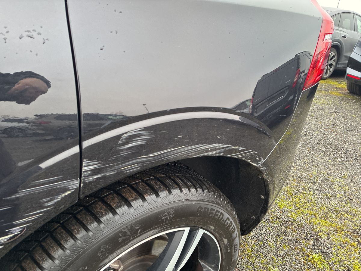 Volvo XC60 2020 — photo 36