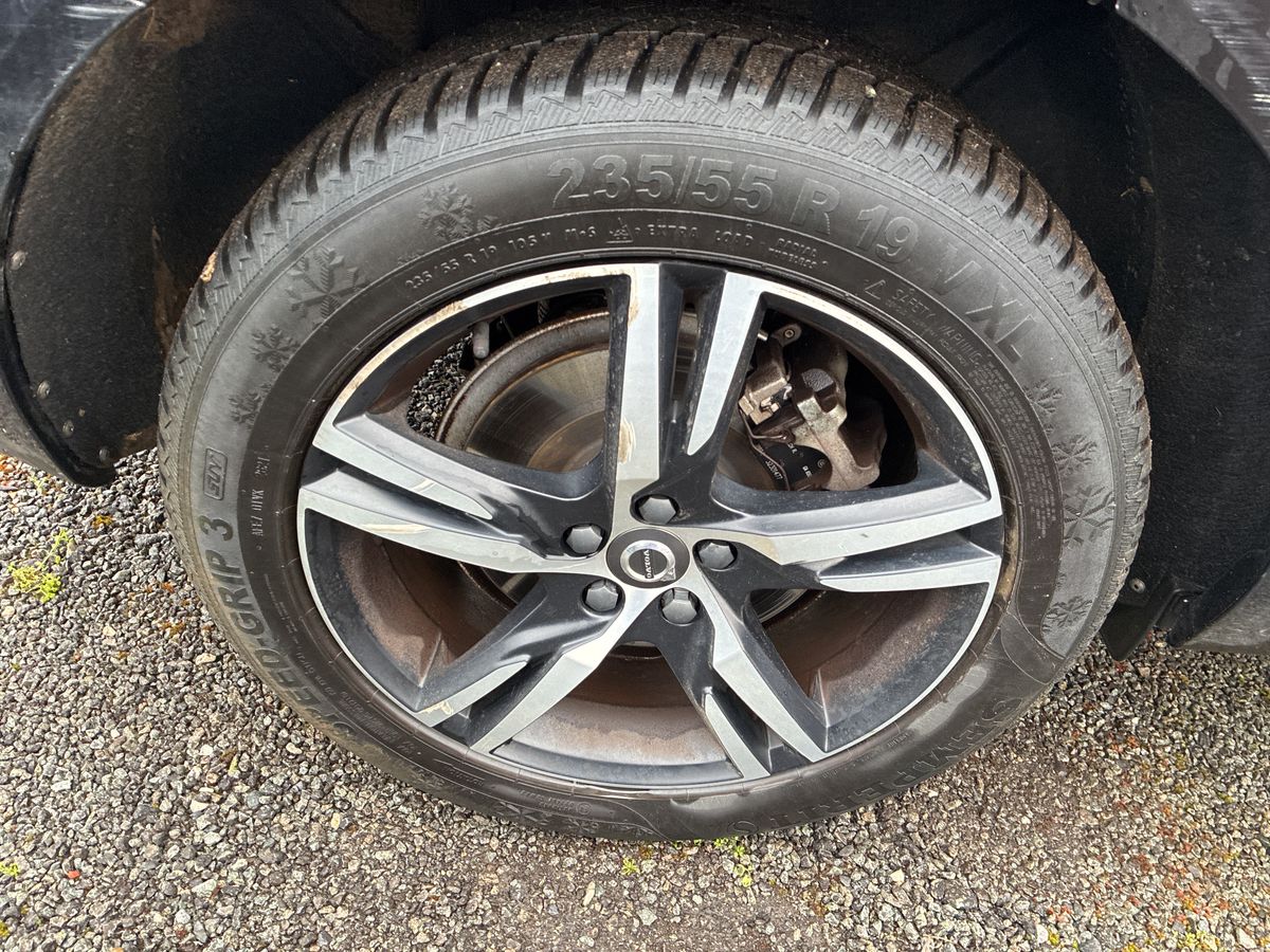 Volvo XC60 2020 — photo 26