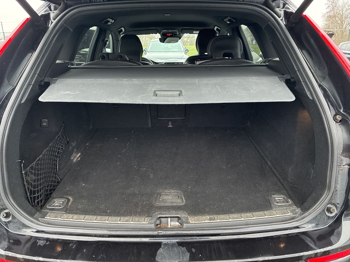 Volvo XC60 2020 — photo 10