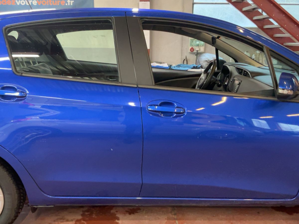 Toyota Yaris 2020 — photo 11