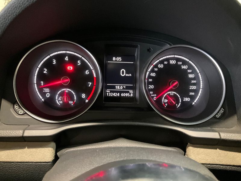 Volkswagen Scirocco 2.0 TSI BlueMotion Tech — zdjęcie 13