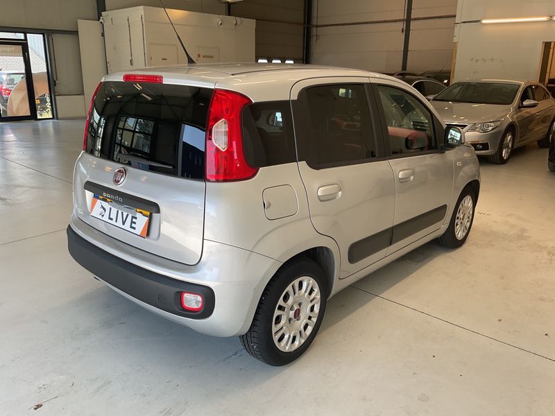 Fiat Panda 0.9 Lounge — zdjęcie 2