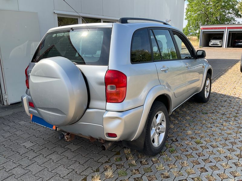 Toyota RAV 4 2.0 Special 4x4 2001 – снимка 2