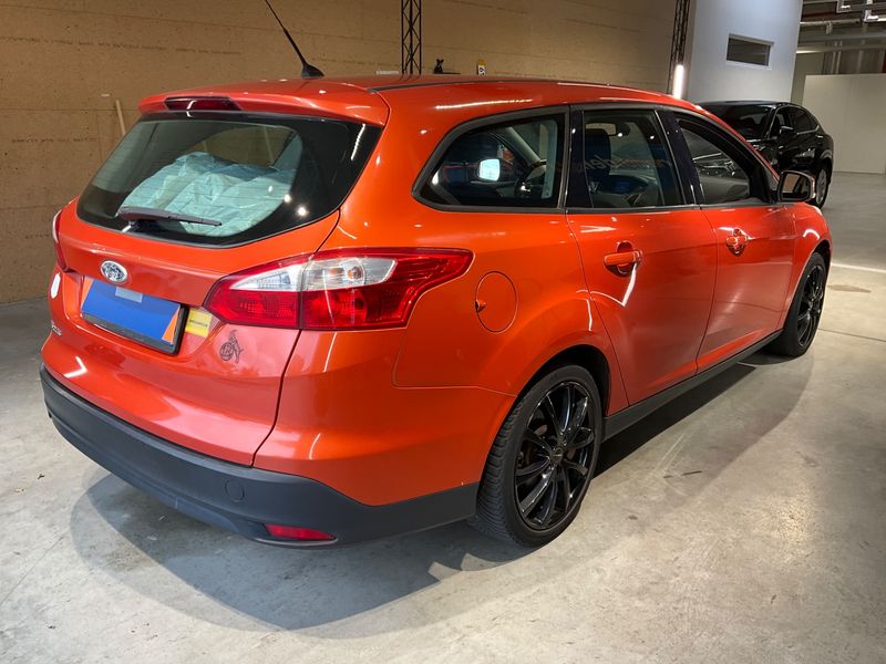 Ford Focus 1.6 Ti-VCT Trend 2011 – снимка 2
