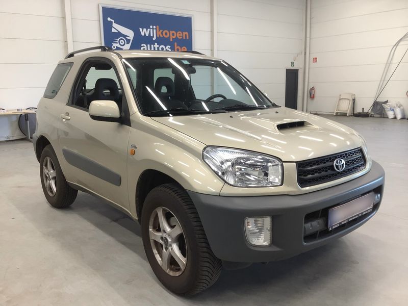 Toyota RAV 4 2.0 D-4D 4x4 — zdjęcie 8