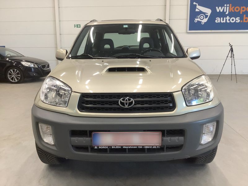 Toyota RAV 4 2.0 D-4D 4x4 — zdjęcie 9