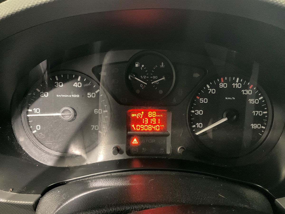 Peugeot Partner 2016 — photo 19