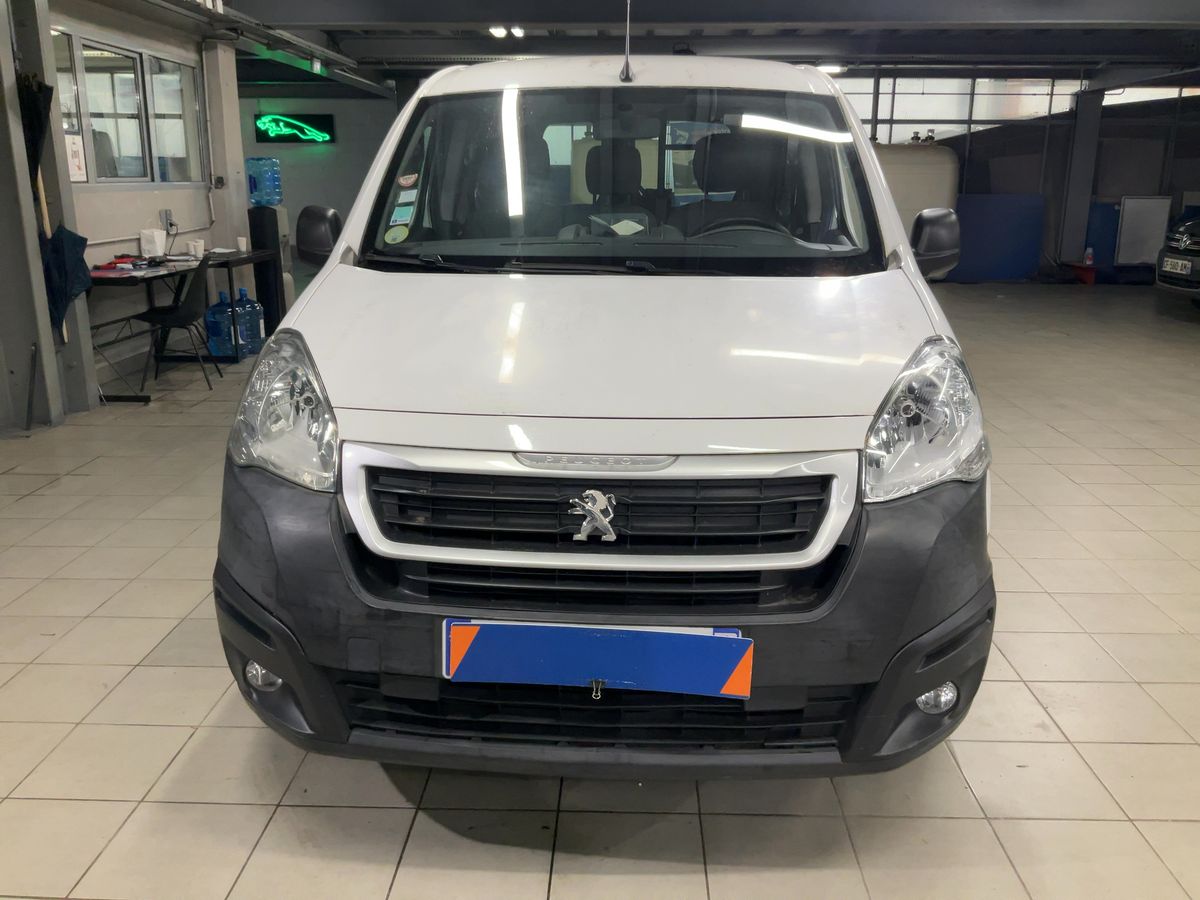 Peugeot Partner 2016 — photo 15