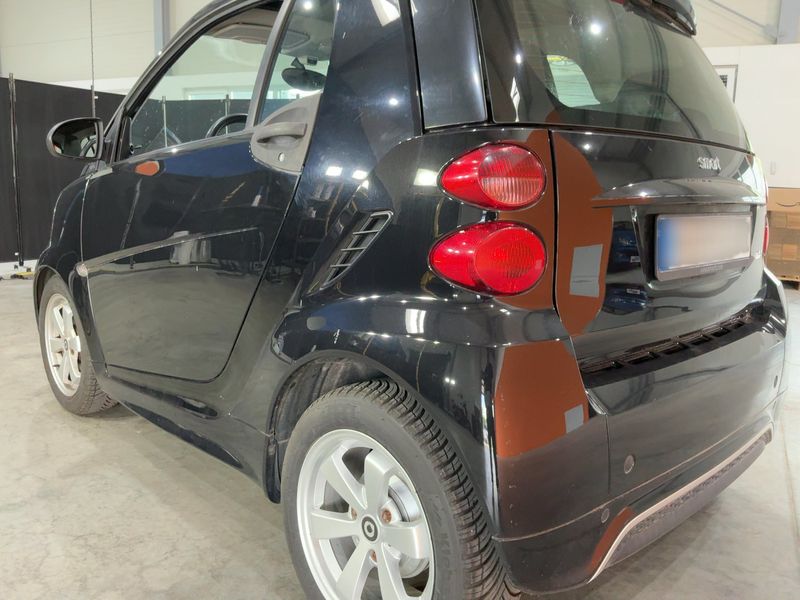 Smart fortwo 1.0 Micro Hybrid Drive passion — zdjęcie 3