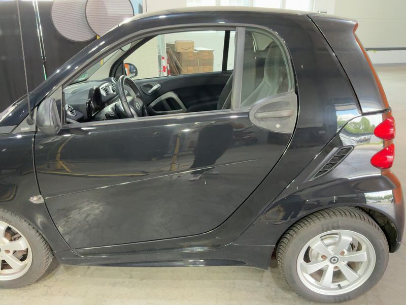 Smart fortwo 1.0 Micro Hybrid Drive passion — zdjęcie 4