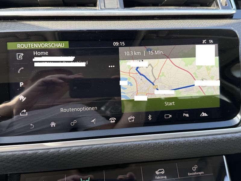 Land Rover Range Rover Velar 2.0 Turbo — zdjęcie 13