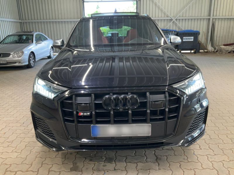 Audi SQ7 4.0 TFSI quattro — zdjęcie 9