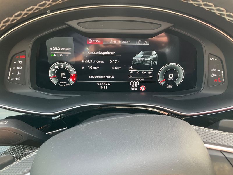Audi SQ7 4.0 TFSI quattro — zdjęcie 13