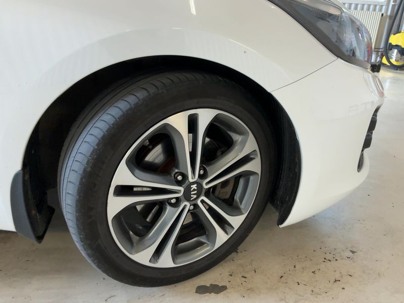 Kia cee'd 1.6 CRDi GT Line 2016 – снимка 11