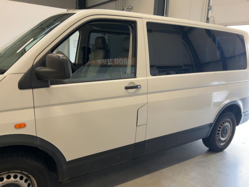Volkswagen T5 Caravelle 2.5 TDI 4Motion — zdjęcie 4