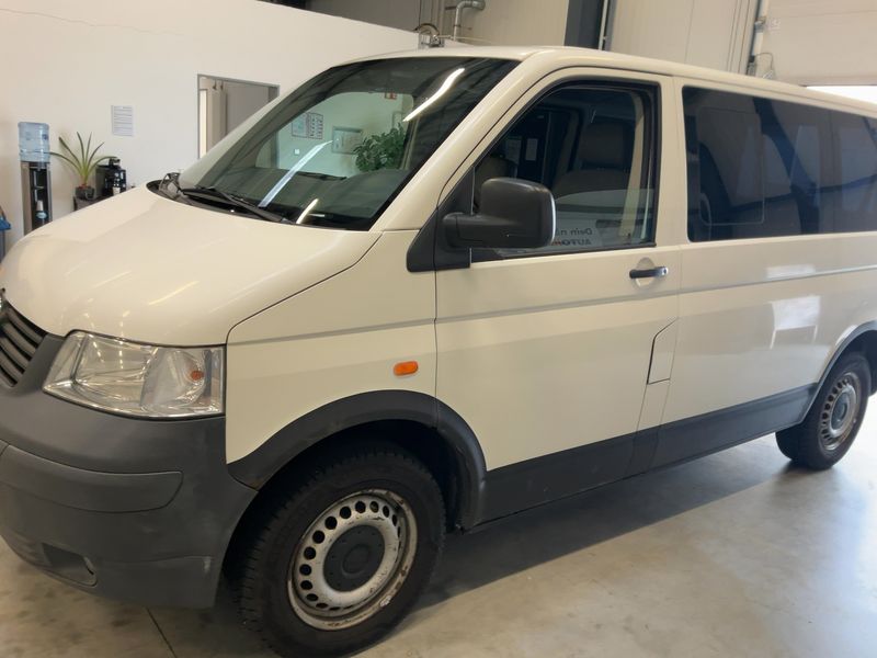 Volkswagen T5 Caravelle 2.5 TDI 4Motion — zdjęcie 2