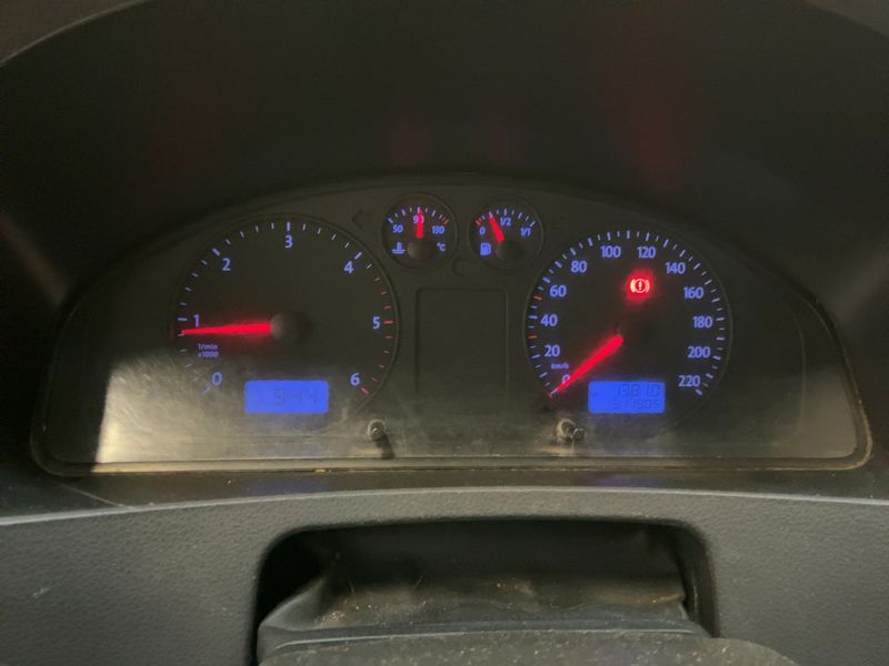 Volkswagen T5 Caravelle 2.5 TDI 4Motion — zdjęcie 13