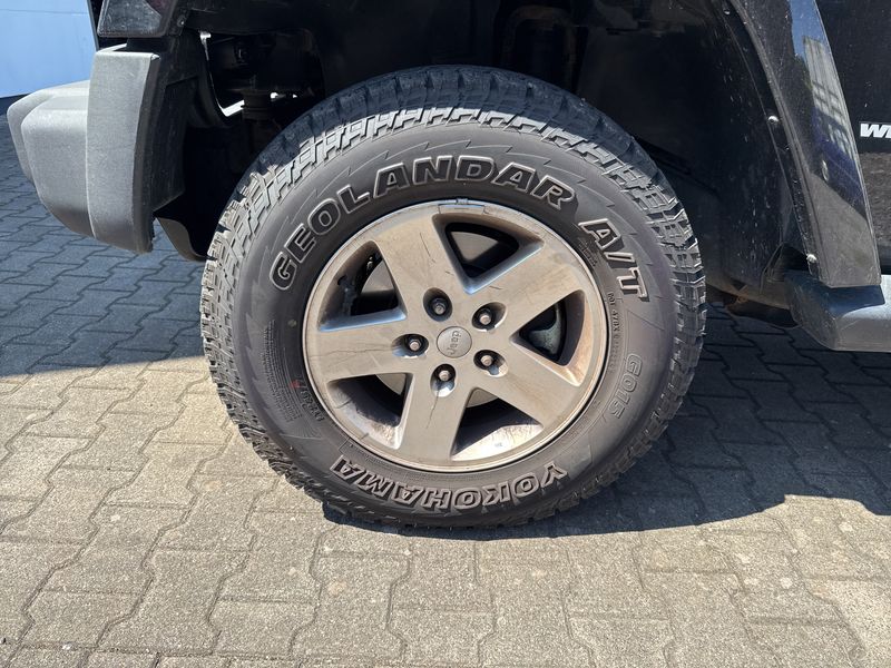 Jeep Wrangler Unlimited 2.8 CRD Sahara — zdjęcie 20