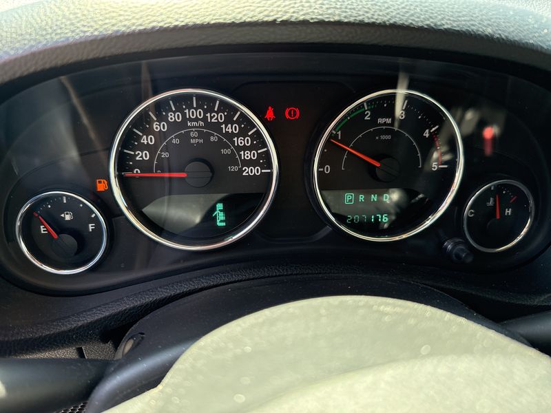 Jeep Wrangler Unlimited 2.8 CRD Sahara — zdjęcie 12