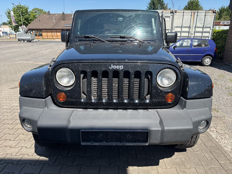 Jeep Wrangler Unlimited 2.8 CRD Sahara — zdjęcie 7