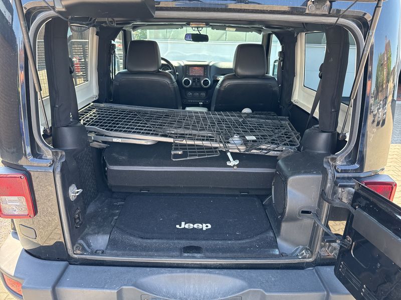 Jeep Wrangler Unlimited 2.8 CRD Sahara — zdjęcie 9