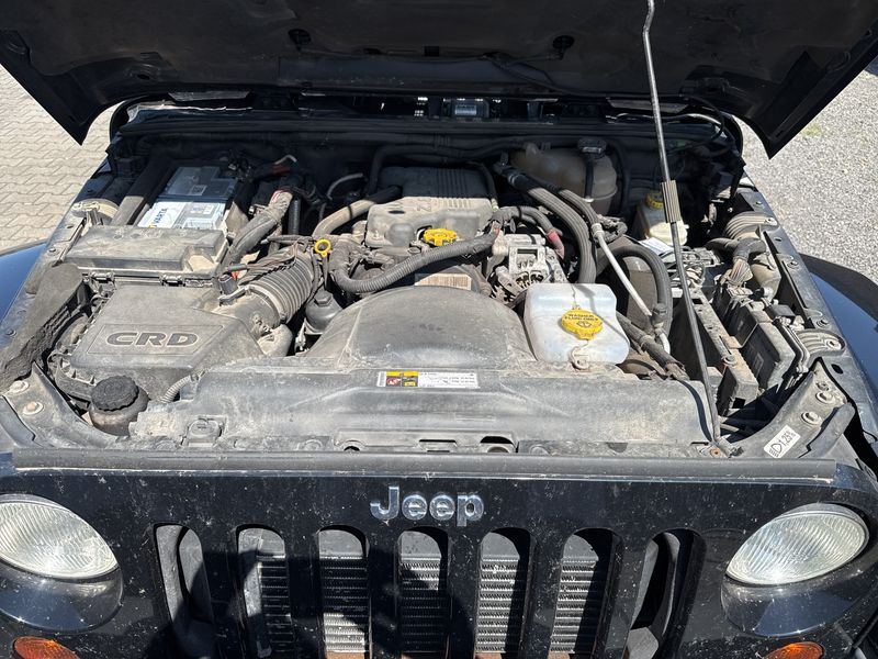 Jeep Wrangler Unlimited 2.8 CRD Sahara — zdjęcie 8