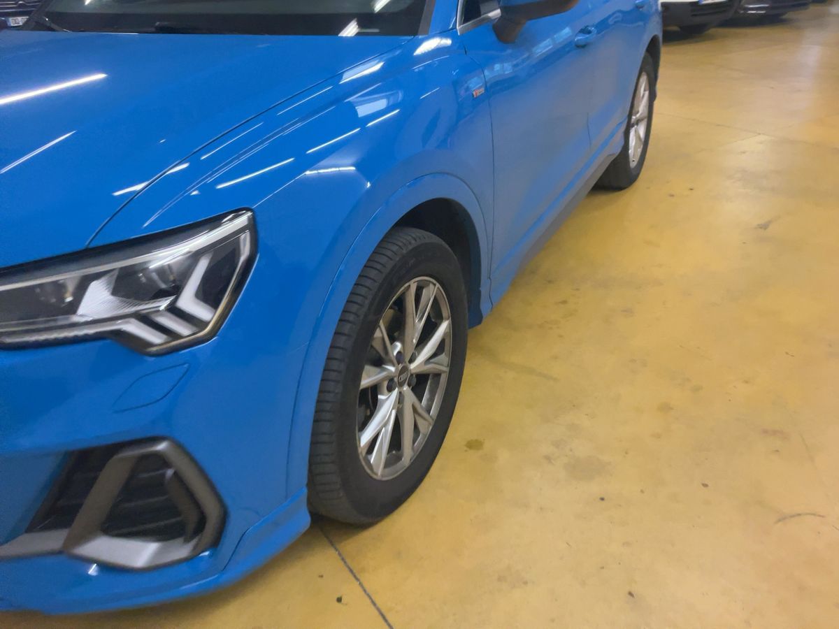 Audi Q3 35 TFSI S Line