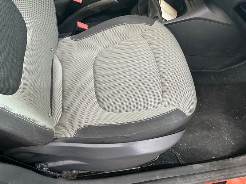 Renault Captur 1.5 dCi Energy Dynamique 2015 – снимка 25