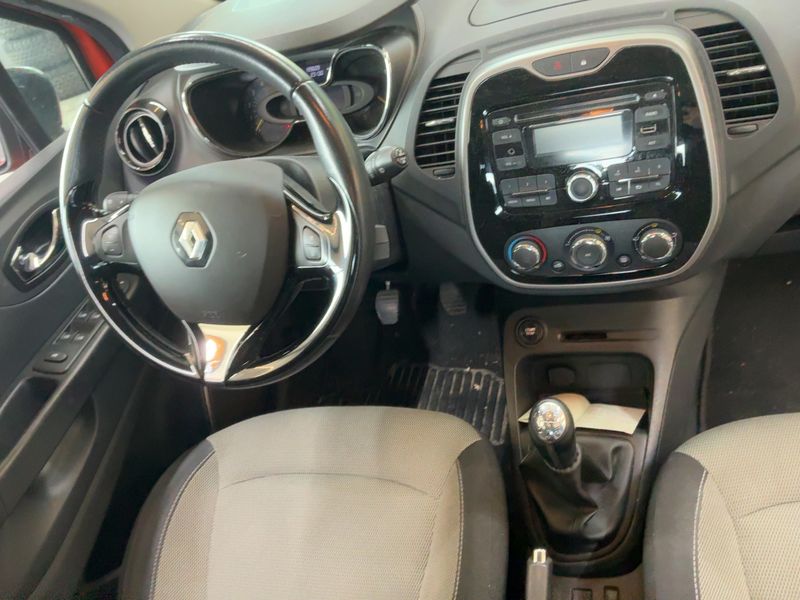 Renault Captur 1.5 dCi Energy Dynamique 2015 – снимка 18