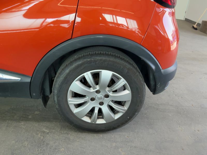 Renault Captur 1.5 dCi Energy Dynamique 2015 – снимка 5