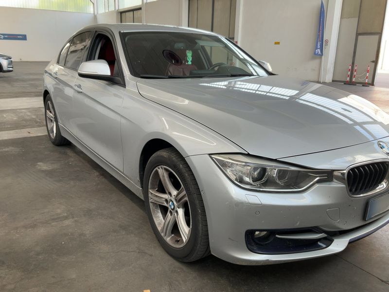 BMW 3er 320d xDrive 2013 – снимка 12