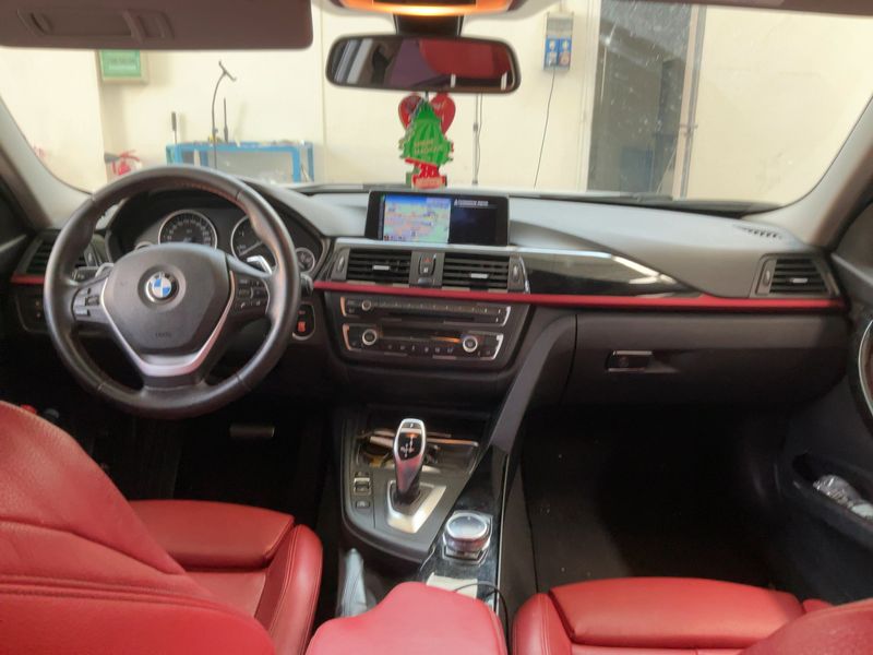BMW 3er 320d xDrive 2013 – снимка 17
