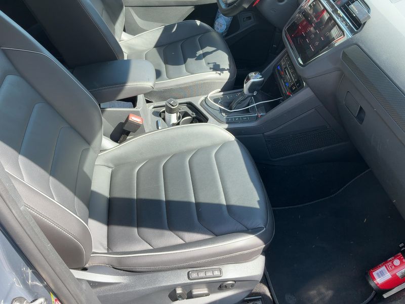 Volkswagen Tiguan 1.5 TSI ACT R-Line 2023 – снимка 16