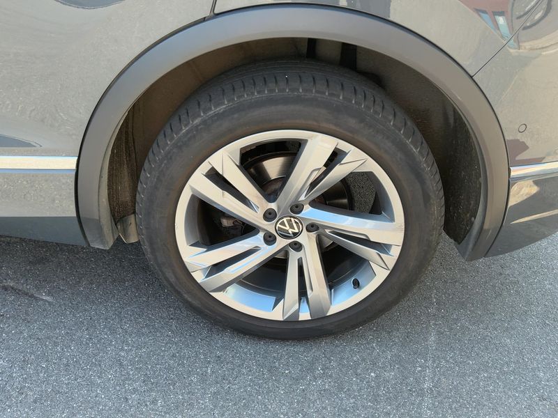Volkswagen Tiguan 1.5 TSI ACT R-Line 2023 – снимка 5