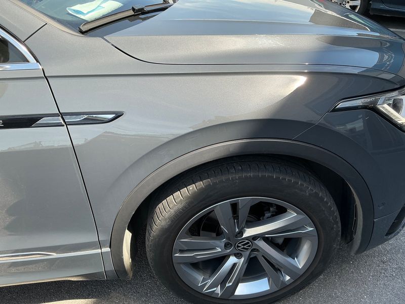 Volkswagen Tiguan 1.5 TSI ACT R-Line 2023 – снимка 22