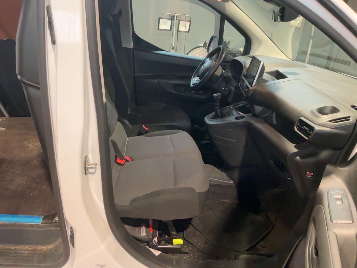 Toyota ProAce 2024 — photo 17