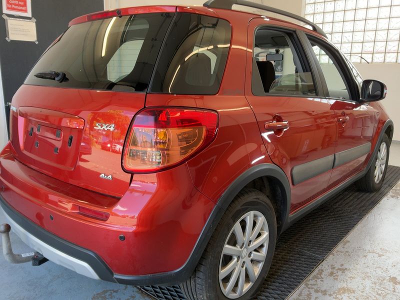 Suzuki SX4 1.6 Style 4x4 — zdjęcie 6