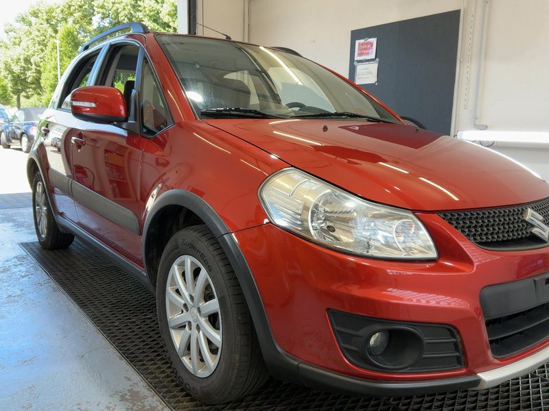 Suzuki SX4 1.6 Style 4x4 — zdjęcie 8