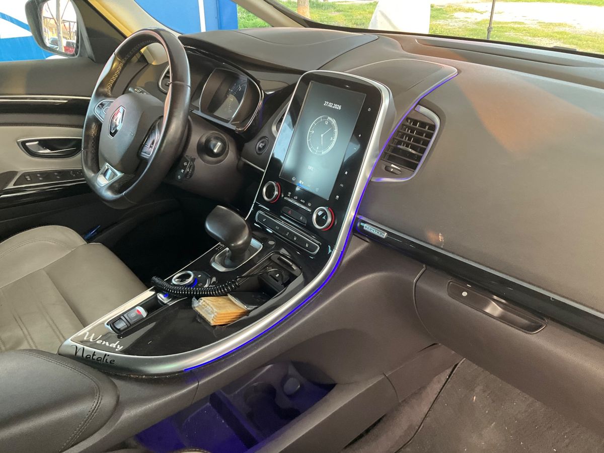 Renault Espace 2017 — photo 27