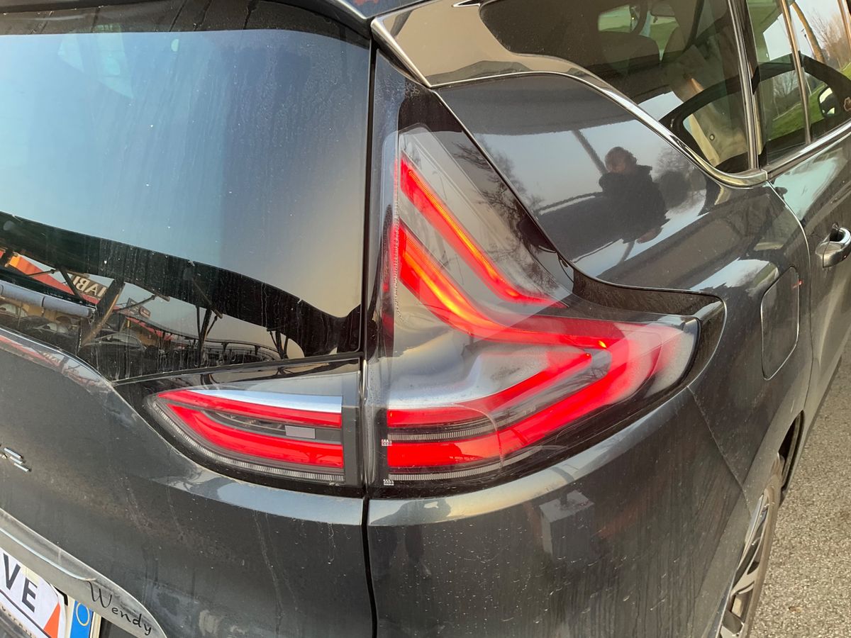 Renault Espace 2017 — photo 28