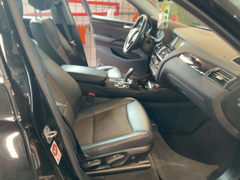BMW X4 xDrive 20d — zdjęcie 11