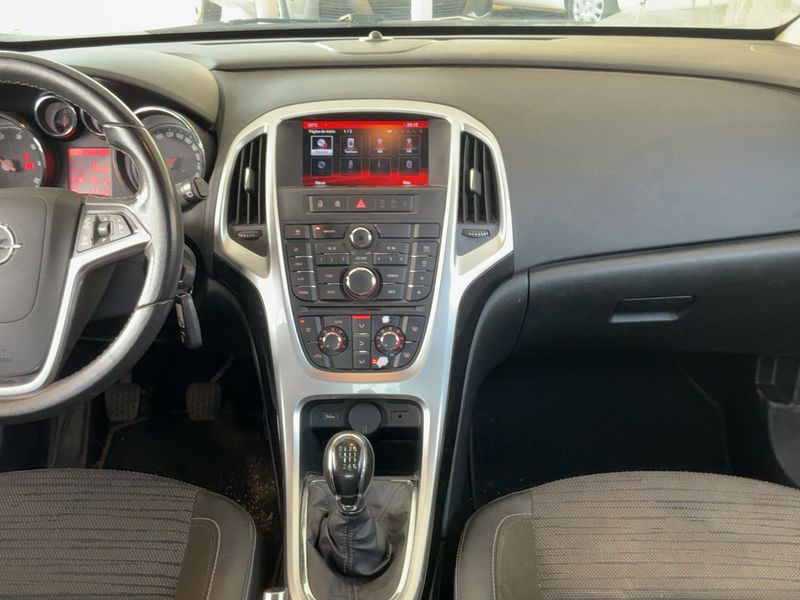 Opel Astra 1.6 CDTI DPF Selective — zdjęcie 12