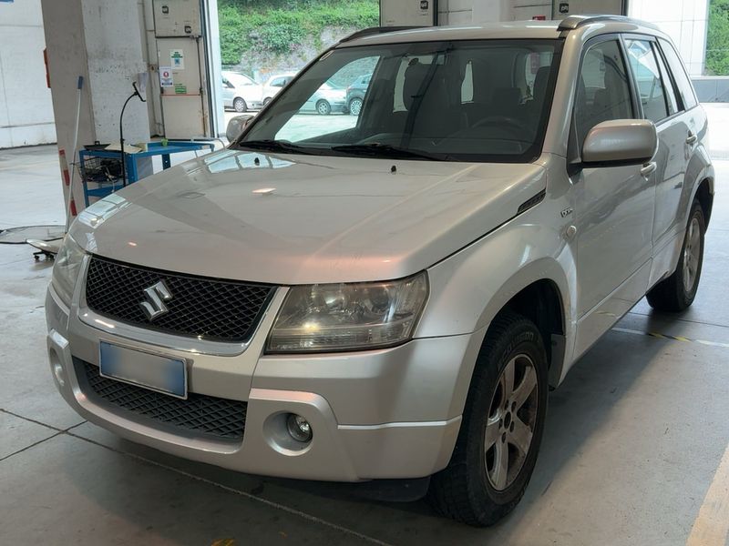 Suzuki Grand